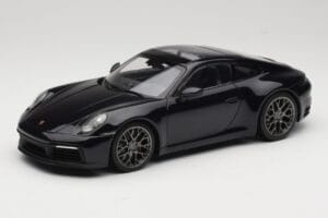 Porsche 911 992 Carrera 4S Blue Metallic Minichamps 1:18 155067321 Metalli
