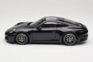 Porsche 911 992 Carrera 4S Blue Metallic Minichamps 1:18 155067321 Metalli — kuva 5 / 6