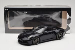 Porsche 911 992 Carrera 4S Blue Metallic Minichamps 1:18 155067321 Metalli — kuva 6 / 6