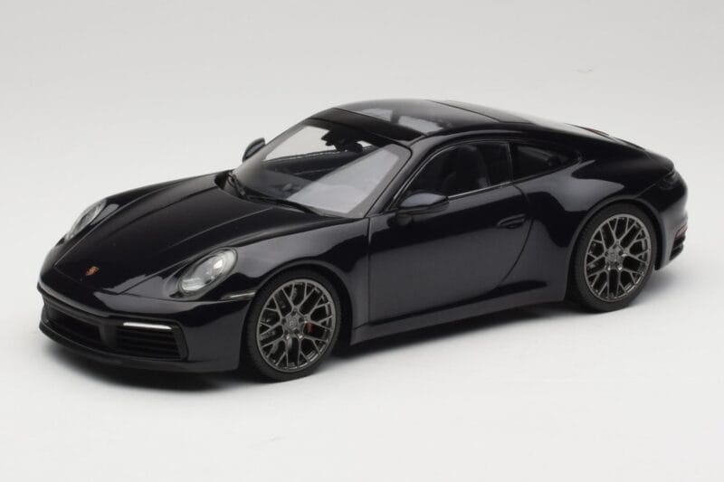 Porsche 911 992 Carrera 4S Blue Metallic Minichamps 1:18 155067321 Metalli