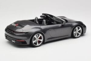 Porsche 911 992 Carrera 4S Avoauto Agate Grey Metallic Minichamps 1:18 155067336 Metalli — kuva 2 / 6
