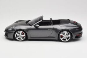 Porsche 911 992 Carrera 4S Avoauto Agate Grey Metallic Minichamps 1:18 155067336 Metalli — kuva 3 / 6