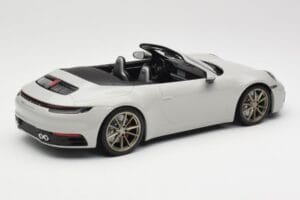 Porsche 911 992 Carrera 4S Avoauto Harmaa Minichamps 1:18 155067335 Metalli — kuva 2 / 6