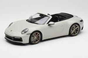 Porsche 911 992 Carrera 4S Avoauto Harmaa Minichamps 1:18 155067335 Metalli