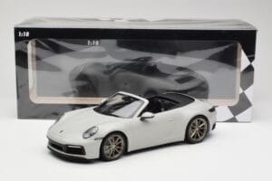 Porsche 911 992 Carrera 4S Avoauto Harmaa Minichamps 1:18 155067335 Metalli — kuva 6 / 6