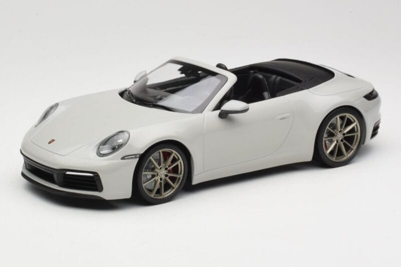 Porsche 911 992 Carrera 4S Avoauto Harmaa Minichamps 1:18 155067335 Metalli