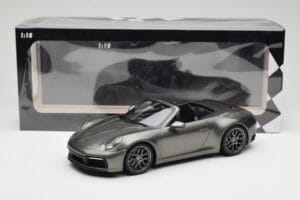 Porsche 911 992 Carrera 4S Avoauto Mamba Green Metallic Minichamps 1:18 155067337 Metalli — kuva 6 / 6