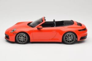 Porsche 911 992 Carrera 4S Avoauto Oranssi Minichamps 1:18 155067334 Metalli — kuva 3 / 6