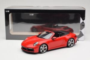 Porsche 911 992 Carrera 4S Avoauto Punainen Minichamps 1:18 155067331 Metalli — kuva 6 / 6