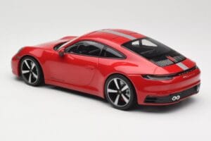 Porsche 911 992 Carrera 4S Carmine Red Minichamps 1:18 155067326 Metalli — kuva 5 / 6