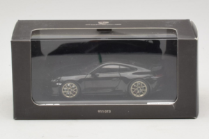 Porsche 911 992 GT3 Musta Kultaisilla Vanteilla Minichamps 1:43 WAP0201520M007 Metalli — kuva 4 / 4