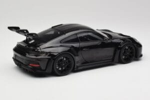 Porsche 911 992 GT3 RS Musta & Mustat Vanteet Concept Minichamps 1:18 911992003 Metalli — kuva 3 / 8