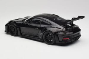Porsche 911 992 GT3 RS Musta & Mustat Vanteet Concept Minichamps 1:18 911992003 Metalli — kuva 7 / 8