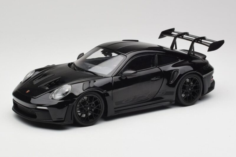 Porsche 911 992 GT3 RS Musta & Mustat Vanteet Concept Minichamps 1:18 911992003 Metalli