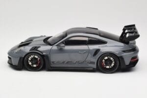 Porsche 911 992 GT3 RS Crayon Weissach Package & Black Wheels Minichamps 1:18 110062024 Metalli — kuva 4 / 8