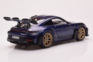 Porsche 911 992 GT3 RS Gentian Sininen Metalinen Norev 1:18 187363 Metalli — kuva 3 / 8