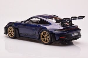 Porsche 911 992 GT3 RS Gentian Sininen Metalinen Norev 1:18 187363 Metalli — kuva 7 / 8