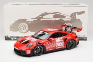 Porsche 911 992 GT3 RS Getspeed Race Taxi Guards Red Minichamps 1:18 110062040 Metalli — kuva 8 / 8