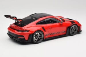 Porsche 911 992 GT3 RS Guards Punainen & Hopeat Pyörät Weissach Package Minichamps 1:18 153062246 Metalli — kuva 2 / 6