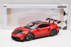 Porsche 911 992 GT3 RS Guards Punainen & Hopeat Pyörät Weissach Package Minichamps 1:18 153062246 Metalli — kuva 6 / 6