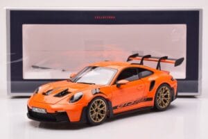 Porsche 911 992 GT3 RS Gulf Oranssi Norev 1:18 187360 Metalli — kuva 8 / 8