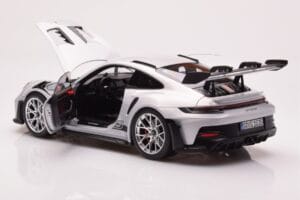 Porsche 911 992 GT3 RS Ice Harmaa Norev 1:18 187359 Metalli — kuva 5 / 8