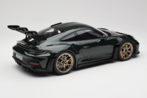 Porsche 911 992 GT3 RS Jet Green Metallic Black Norev 1:12 127532 Metalli — kuva 2 / 6