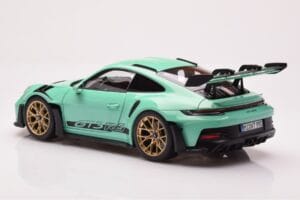 Porsche 911 992 GT3 RS Mint Vihreä Norev 1:18 187362 Metalli — kuva 7 / 8