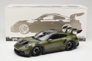 Porsche 911 992 GT3 RS Nato Olive & Black Wheels Minichamps 1:18 110062027 Metalli — kuva 8 / 8