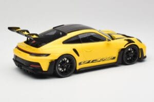 Porsche 911 992 GT3 RS Racing Keltainen & Mustat Pyörät Minichamps 1:18 153062245 Metalli — kuva 2 / 6