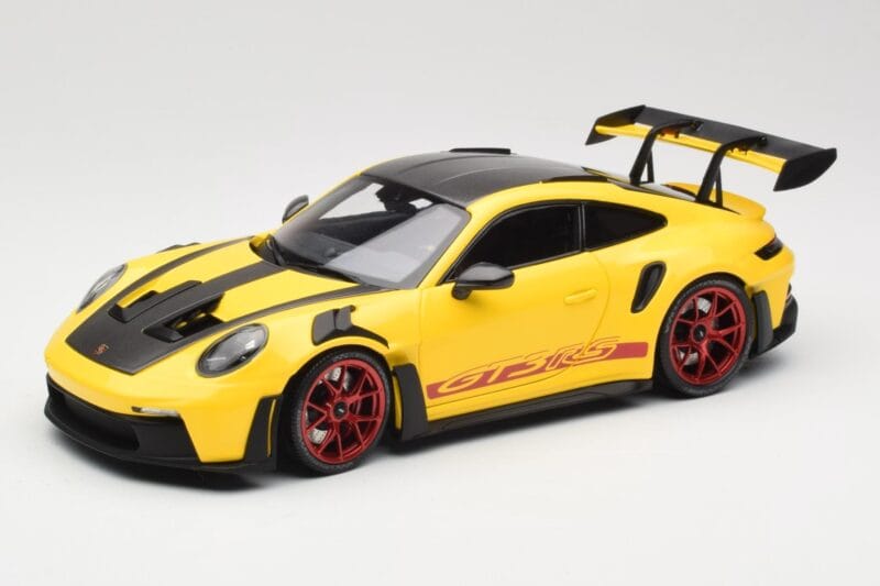 Porsche 911 992 GT3 RS Racing Yellow Weissach Package & Red Wheels Minichamps 1:18 110062025 Metalli