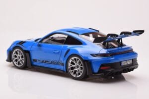 Porsche 911 992 GT3 RS Sharkblue Norev 1:18 187358 Metalli — kuva 7 / 8