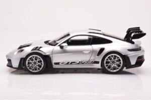 Porsche 911 992 GT3 RS Hopea Metalinen Norev 1:18 187357 Metalli — kuva 4 / 8