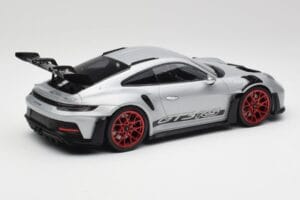 Porsche 911 992 GT3 RS Hopea & Punaiset Pyörät Minichamps 1:18 153062241 Metalli — kuva 2 / 6