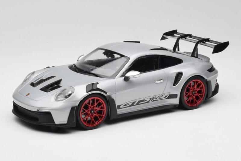 Porsche 911 992 GT3 RS Hopea & Punaiset Pyörät Minichamps 1:18 153062241 Metalli