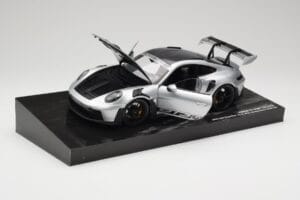 Porsche 911 992 GT3 RS Hopea Weissach Package Minichamps 1:18 110062020 Metalli — kuva 3 / 8