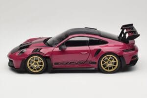 Porsche 911 992 GT3 RS Weissach Package Ruby Star Norev 1:18 187370 Metalli — kuva 4 / 8