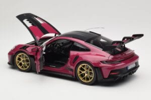 Porsche 911 992 GT3 RS Weissach Package Ruby Star Norev 1:18 187370 Metalli — kuva 5 / 8