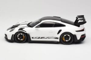 Porsche 911 992 GT3 RS Valkoinen & Mustat Pyörät Minichamps 1:18 155062230 Metalli — kuva 3 / 6