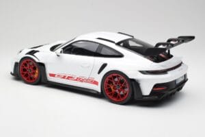 Porsche 911 992 GT3 RS Valkoinen & Pyro Punainen Norev 1:12 127530 Metalli — kuva 5 / 6