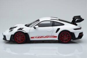 Porsche 911 992 GT3 RS Valkoinen Pyro Punainen Norev 1:18 187352 Metalli — kuva 4 / 8