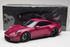 Porsche 911 992 GT3 Ruby Star Neo Red GT Spirit 1:12 GT536 Hartsi — kuva 6 / 6