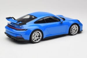 Porsche 911 992 GT3 Shark Sininen & Hopeavanteet Minichamps 1:18 143069015 Hartsi — kuva 2 / 6
