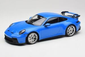 Porsche 911 992 GT3 Shark Sininen & Hopeavanteet Minichamps 1:18 143069015 Hartsi