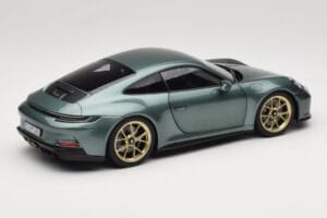 Porsche 911 992 GT3 Touring Package Malachite Green Metallic Norev 1:18 187382 Metalli — kuva 3 / 8