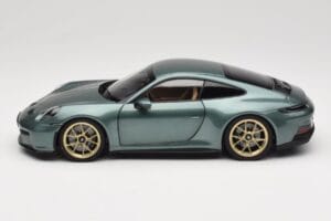 Porsche 911 992 GT3 Touring Package Malachite Green Metallic Norev 1:18 187382 Metalli — kuva 4 / 8