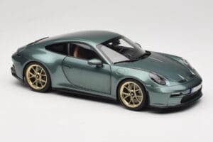 Porsche 911 992 GT3 Touring Package Malachite Green Metallic Norev 1:18 187382 Metalli — kuva 6 / 8