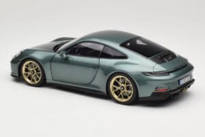 Porsche 911 992 GT3 Touring Package Malachite Green Metallic Norev 1:18 187382 Metalli — kuva 7 / 8