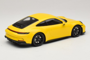 Porsche 911 992 GT3 Touring Keltainen Mustat Vanteet Minichamps 1:18 117069021 Metalli — kuva 2 / 6