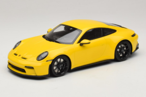 Porsche 911 992 GT3 Touring Keltainen Mustat Vanteet Minichamps 1:18 117069021 Metalli